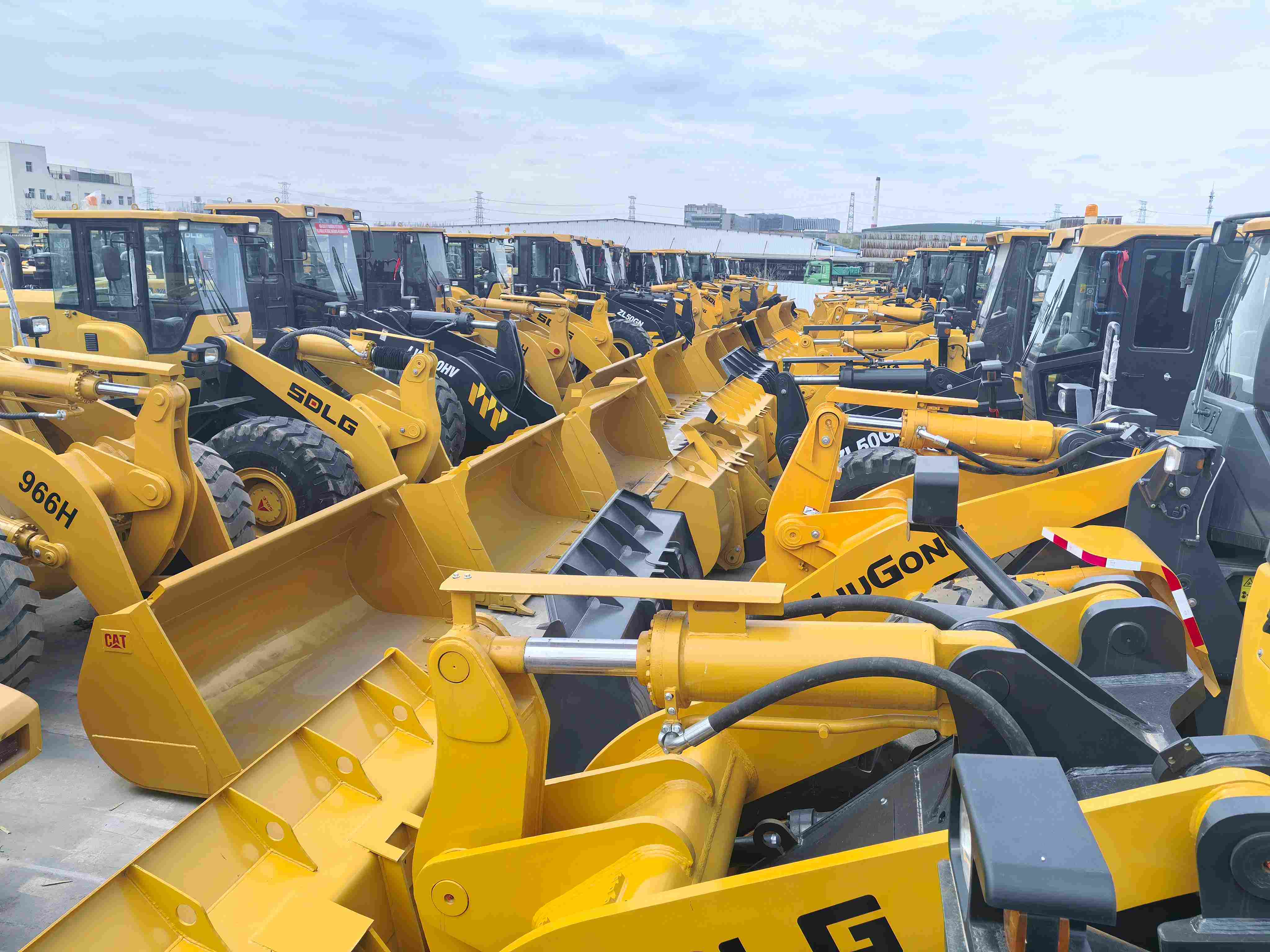 Used Loaders Factory: Refurbished Heavy Equipment for Your Next Project