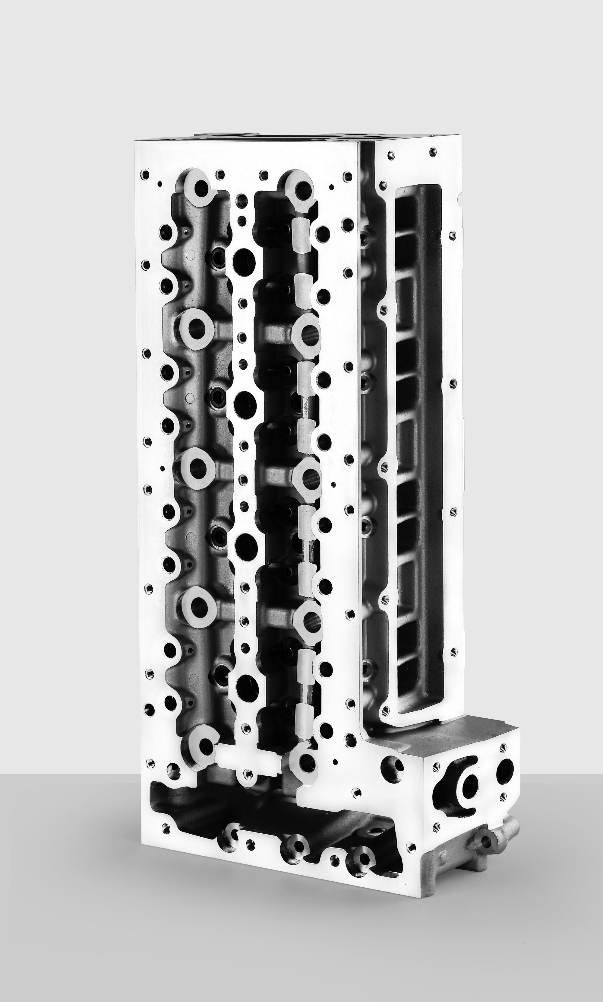 Cylinder Head Manufacturer Expertise: Crafting High-Performance Engine Components